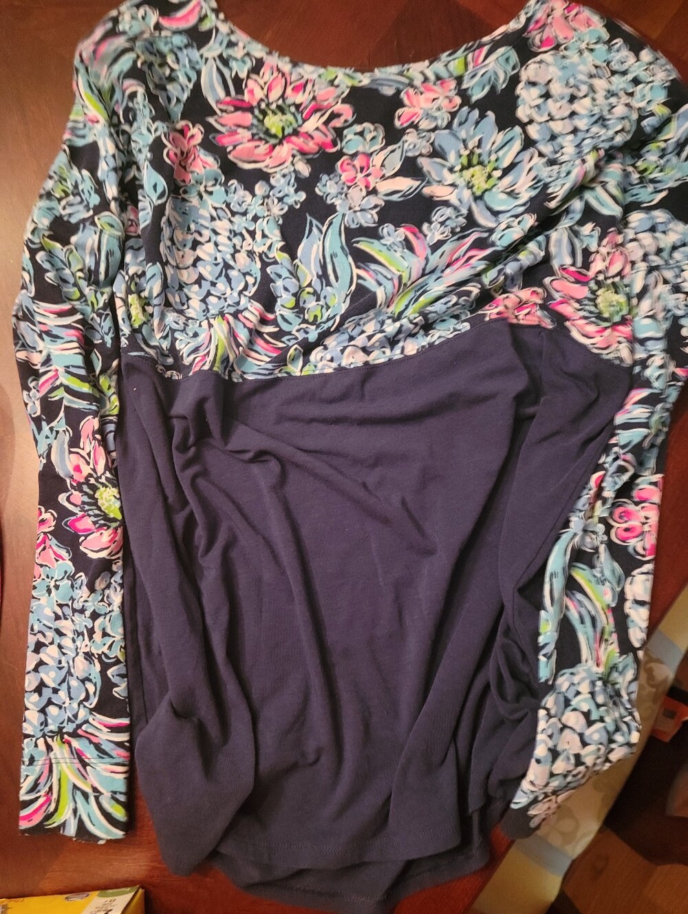 Lilly Pulitzer Large Navy High Tide Pineapple Paradise Finn Top